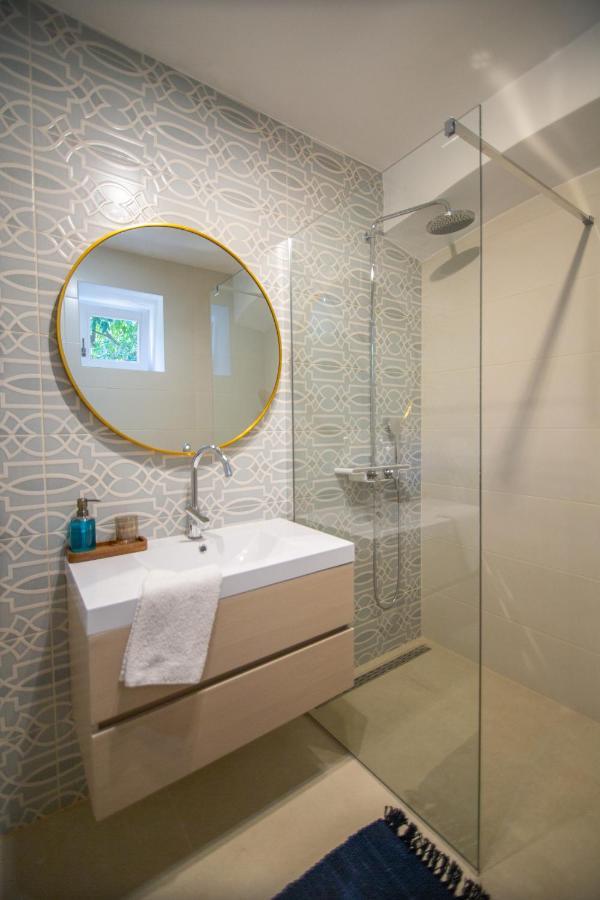 Apartments Mali Raj Комижа Экстерьер фото